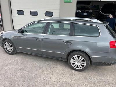 Usata VW Passat 116 CV (85 kW) 2007 Grigio Station wagon