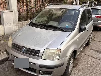 Begagnad Fiat Panda Dynamic 60 HK (44 kW) 2005 Grå Halvkombi