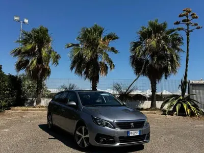 Usata Peugeot 308 Business-Line 120 CV (88 kW) 2018 Grigio Station wagon