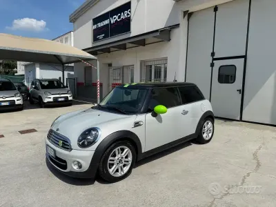 Begagnad Mini Cooper D