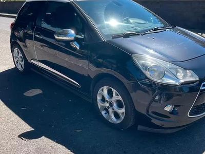 Usata Citroën DS3 92 CV (67 kW) 2011 Nero Utilitaria