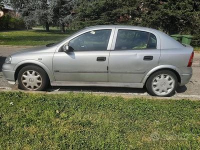 Usata Opel Astra 2009 Grigio Berlina