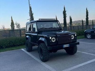 Usata Land Rover Defender 2002 Nero SUV