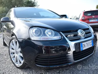 Usata VW Golf VI R 250 CV (183 kW) 2008 Nero Utilitaria