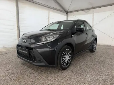 Usata Toyota Aygo X Active 72 CV (52 kW) 2022 Nero SUV