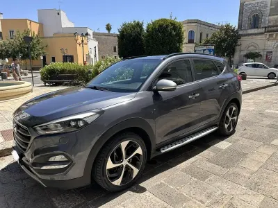 Usata Hyundai Tucson Edition 141 CV (103 kW) 2017 Grigio SUV