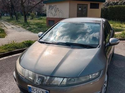 Usata Honda Civic Comfort 140 CV (102 kW) 2007 Grigio Berlina