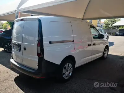 Usata VW Caddy 122 CV (89 kW) 2023 Bianco Monovolume