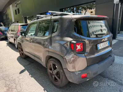 Usata Jeep Renegade 110 CV (80 kW) 2017 Grigio SUV