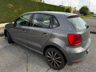 Usata VW Polo 90 CV (66 kW) 2015 Grigio Utilitaria