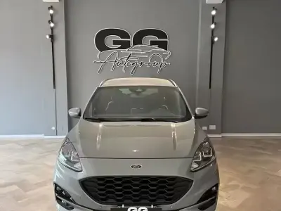 Begagnad Ford Kuga ST-Line 120 HK (88 kW) 2022 Grå SUV