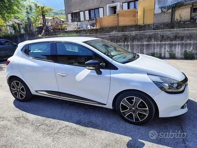 Second-hand Renault Clio IV 90 CP (66 kW) 2013 Alb Hatchback