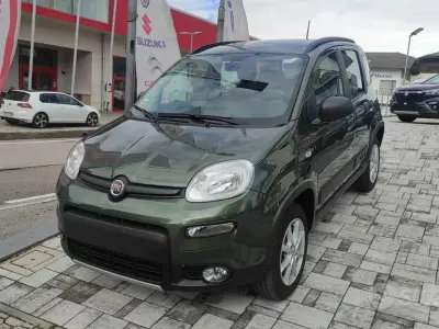 Usado Fiat Panda 4x4 86 CV (63 kW) 2021 Verde Utilitario