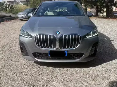 Usata BMW 216 M Sport 122 CV (89 kW) 2025 Grigio Monovolume