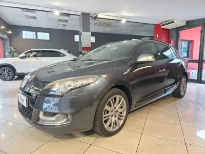 Usata Renault Mégane GrandTour 110 CV (80 kW) 2012 Grigio Station wagon
