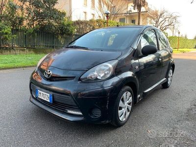 usata Toyota Aygo 1.0 12V VVT-i 3 porte Lounge Connect