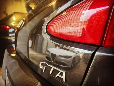 Usata Alfa Romeo 147 GTA 252 CV (185 kW) 2003 Nero Utilitaria