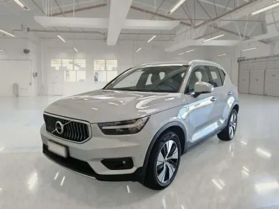 Usata Volvo XC40 Inscription 179 CV (131 kW) 2021 Grigio SUV