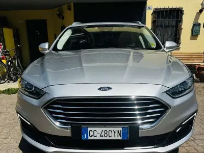 Usata Ford Mondeo Titanium 150 CV (110 kW) 2020 Grigio Station wagon