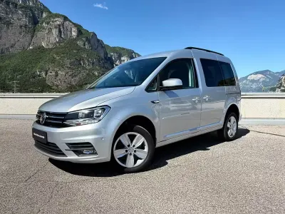 Usata VW Caddy Comfortline 122 CV (89 kW) 2020 Argento Monovolume