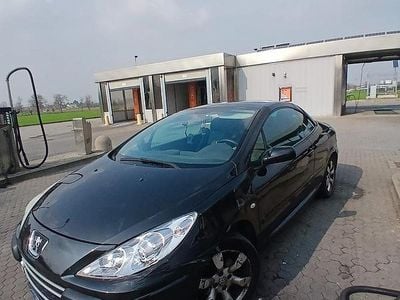 Begagnad Peugeot 307 CC 109 HK (80 kW) 2005 Svart Cab