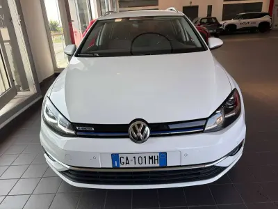Usata VW Golf VII Highline 131 CV (96 kW) 2020 Other Station wagon