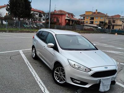 Usata Ford Focus 120 CV (88 kW) 2017 Grigio Station wagon
