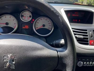 Usata Peugeot 207 75 CV (55 kW) 2009 Rosso Berlina