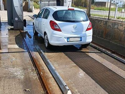 Usata Opel Corsa Enjoy 80 CV (58 kW) 2010 Utilitaria