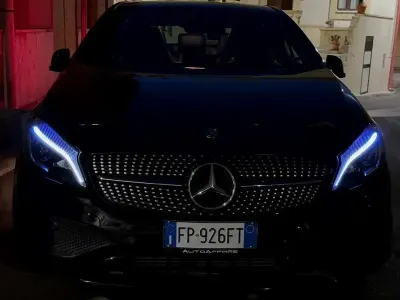 Usata Mercedes A180 Premium 109 CV (80 kW) 2018 Nero Berlina