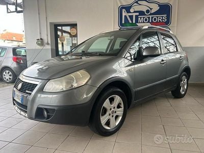 Begagnad Fiat Sedici Dynamic 120 HK (88 kW) 2008 Grå SUV