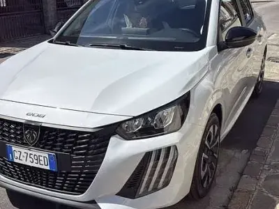 Usata Peugeot 208 Style 110 CV (80 kW) 2025 Utilitaria