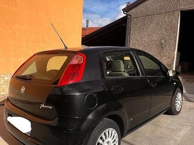 Usata Fiat Grande Punto 75 CV (55 kW) 2006 Nero Utilitaria