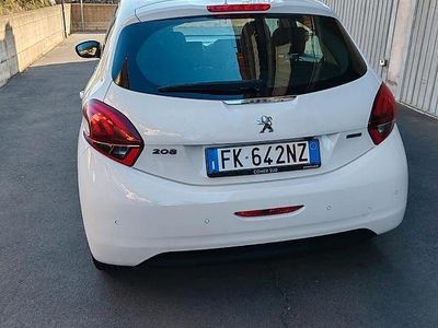 Usata Peugeot 208 82 CV (60 kW) 2017 Bianco Utilitaria