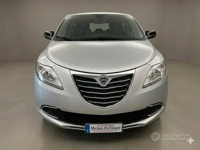 Usata Lancia Ypsilon Gold 69 CV (50 kW) 2014 Grigio Utilitaria