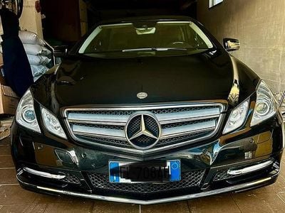 Usado Mercedes E220 170 CV (125 kW) 2011 Negro Descapotable