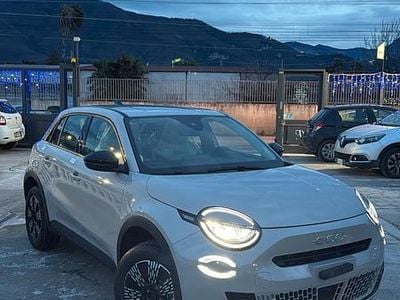 Nuova Fiat 600 Icon 135 CV (99 kW) 2025 Bianco SUV