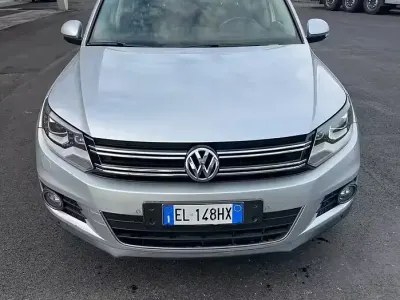 Usata VW Tiguan Sportline 170 CV (125 kW) 2012 Grigio SUV