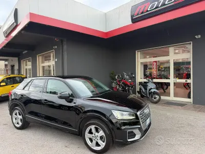 Usata Audi Q2 Admired 116 CV (85 kW) 2019 Nero SUV