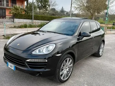 Usata Porsche Cayenne 245 CV (180 kW) 2011 Nero SUV