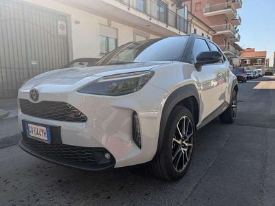 Usata Toyota Yaris Cross Sport 92 CV (67 kW) 2024 Argento SUV