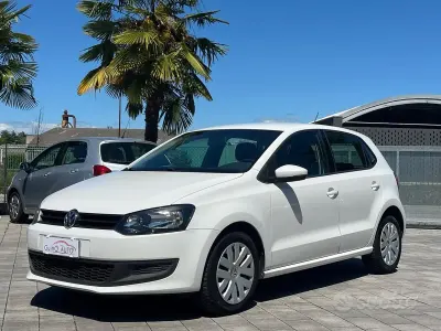 Käytetty VW Polo Comfortline 60 HP (44 kW) 2011 Valkoinen Viistoperä