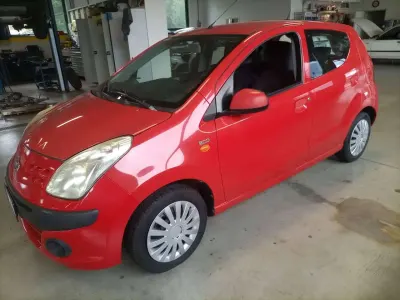 Usata Nissan Pixo 68 CV (50 kW) 2009 Grigio Utilitaria