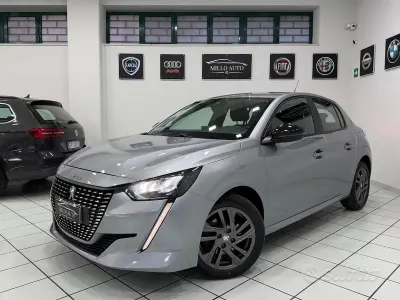 Usata Peugeot 208 Allure 102 CV (75 kW) 2022 Grigio Utilitaria