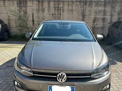 Usata VW Polo 80 CV (58 kW) 2019 Grigio Utilitaria