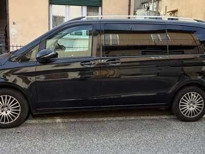 Usata Mercedes V200 136 CV (100 kW) 2017 Nero Monovolume