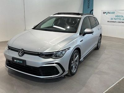 Begagnad VW Golf VIII R-line 2024 Silver Sedan