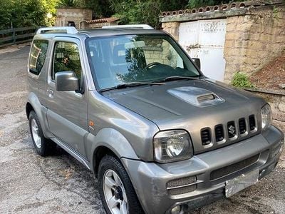 Usata Suzuki Jimny 86 CV (63 kW) 2007 Grigio SUV