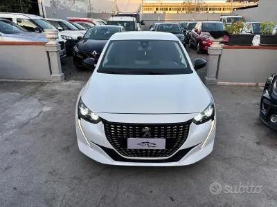 Usata Peugeot 208 Allure 101 CV (74 kW) 2021 Bianco Utilitaria