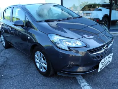 Usata Opel Corsa Cosmo 69 CV (50 kW) 2016 Grio metellizzato Utilitaria